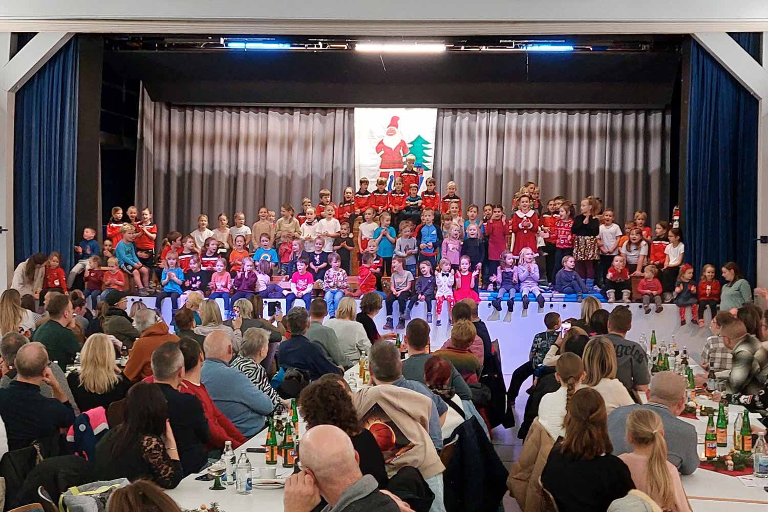 Nikolausfeier 2025: Turnkinder sorgen für stimmungsvollen Nachmittag